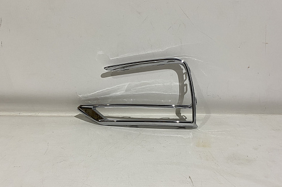 Молдинг левый оправы туманки Chery Tiggo 8 Pro Max 2021- (Китай)