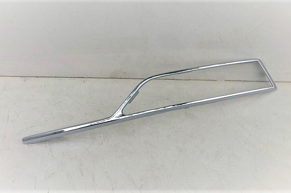 Молдинг бампера левый Skoda Octavia 2019-2024 (Китай)